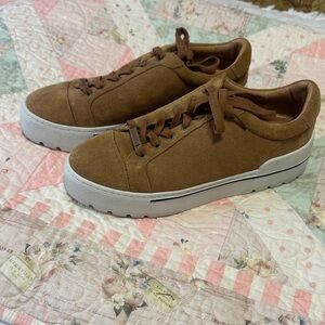 J/SLIDES Tan Suede Sneakers